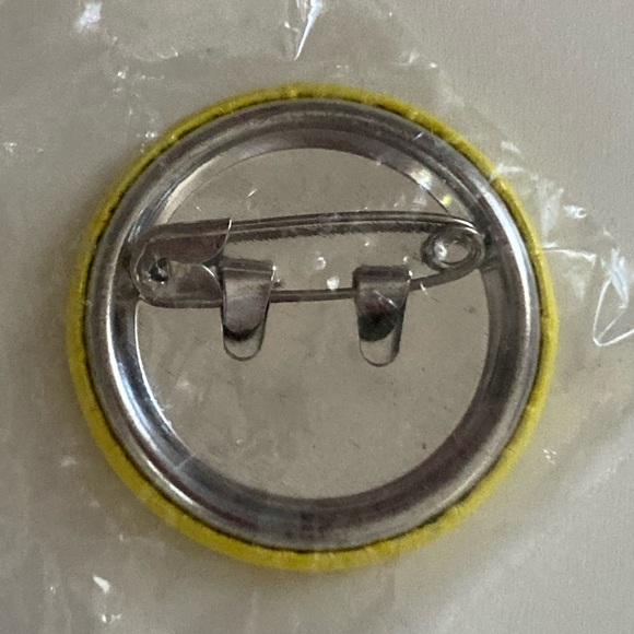 FREE WITH PURCHASE! Various Pins - Picture 10 of 12